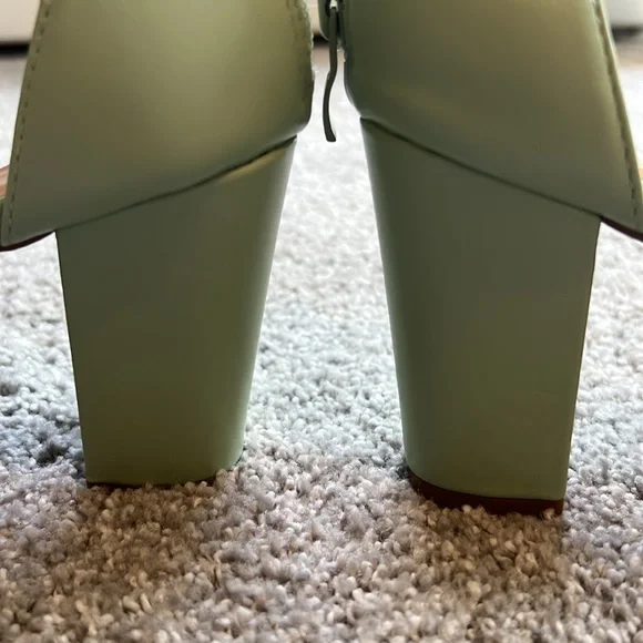 NWOT Mint Colored Sandals - Picture 6 of 6